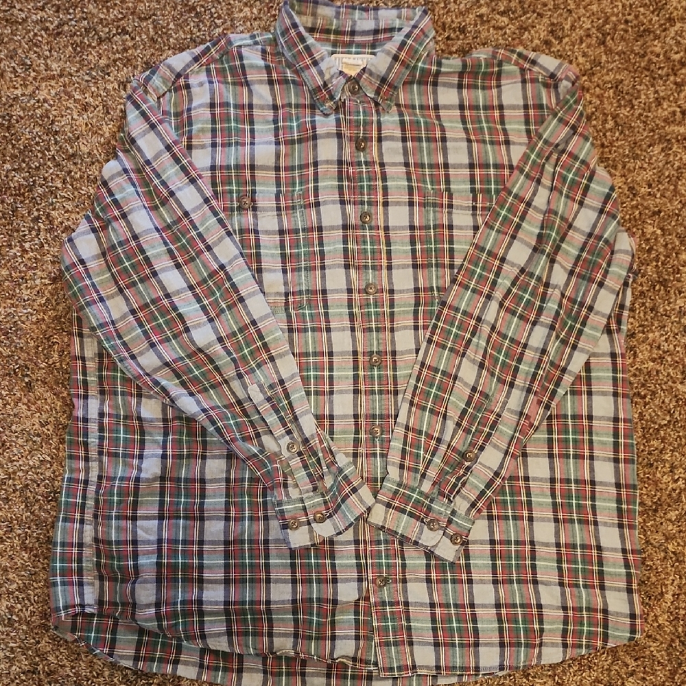 Duluth Trading Co Blue and Red Casual Button Down Shirt